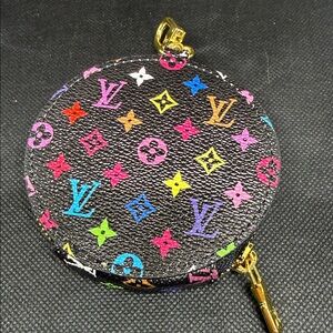 ✅ PRICE IS FIRM ✅ Fashion Black Multicolor Monogram Key Holder